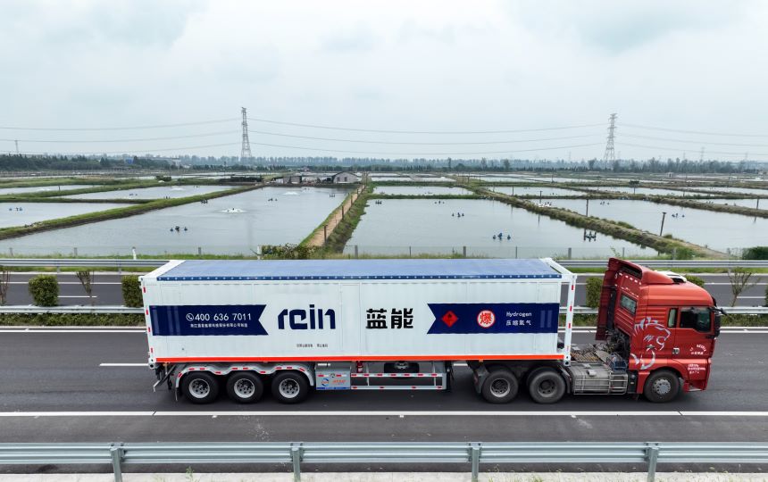 Remolques y patines de tubos de hidr&oacute;geno con cilindros de bobinado de fibra de carbono (Tipo II)
