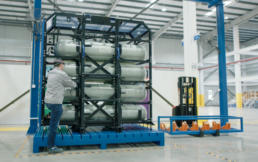 Sistema de suministro de hidr&oacute;geno a bordo (cilindro de almacenamiento de hidr&oacute;geno tipo IV)